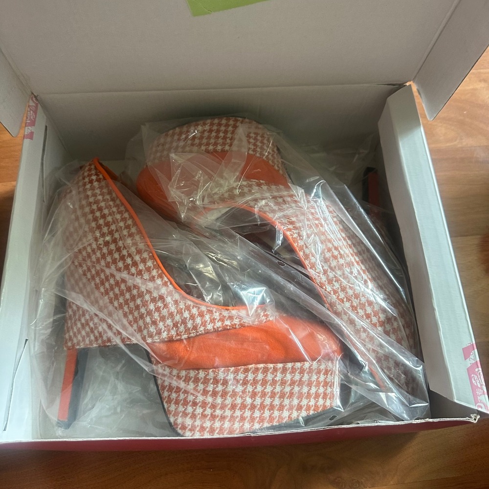NWT Wild Rose Platform Heels Womens Size 9 Orange Houndstooth Velvet BLASH06